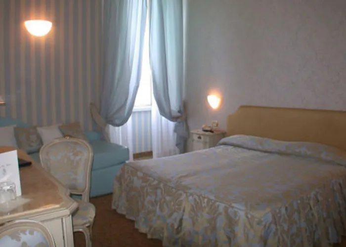 Otel Grand 4*