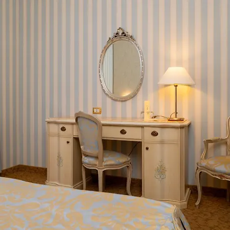 Grand Hotel 4*