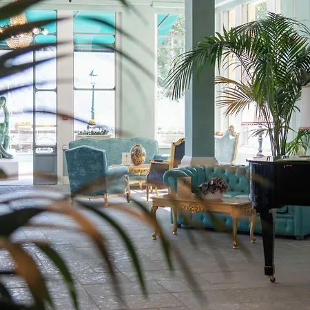 Hotel Grand 4*