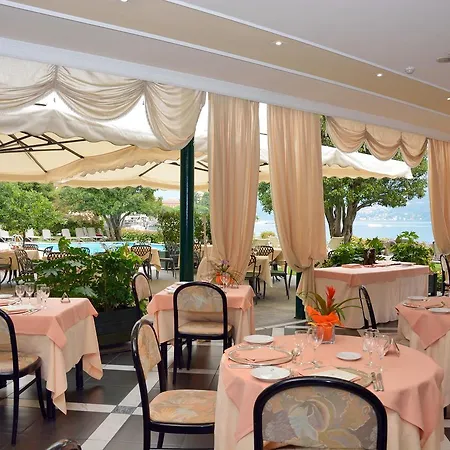 Grand Hotel