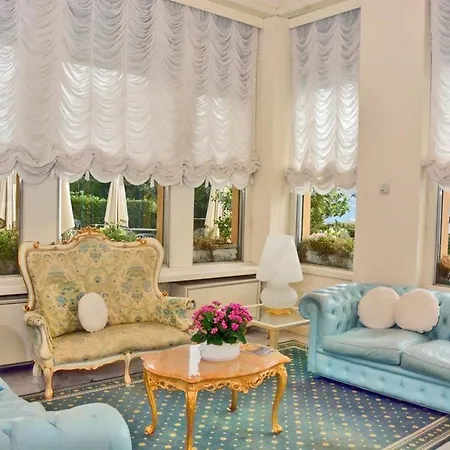 Hotel Grand 4*